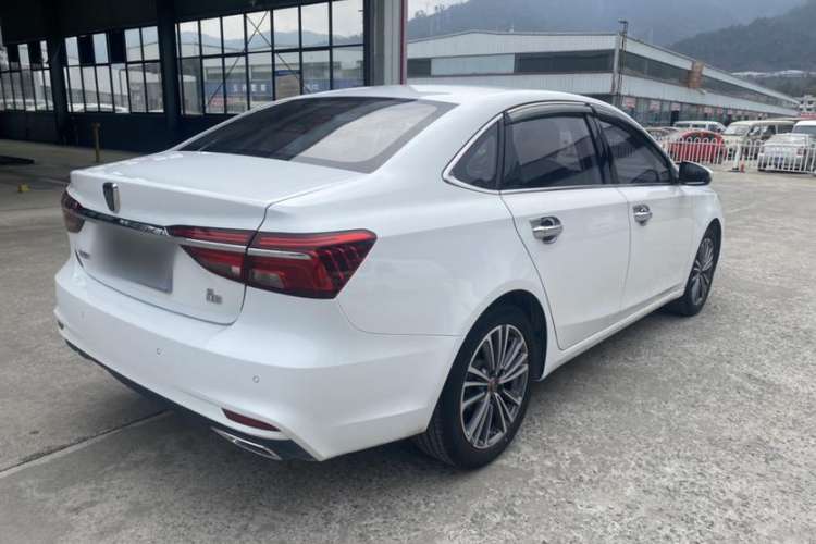 Used Roewe i6 2020 PLUS 1.6L CVT 4G Connected Glory Flagship Edition Exterior 5