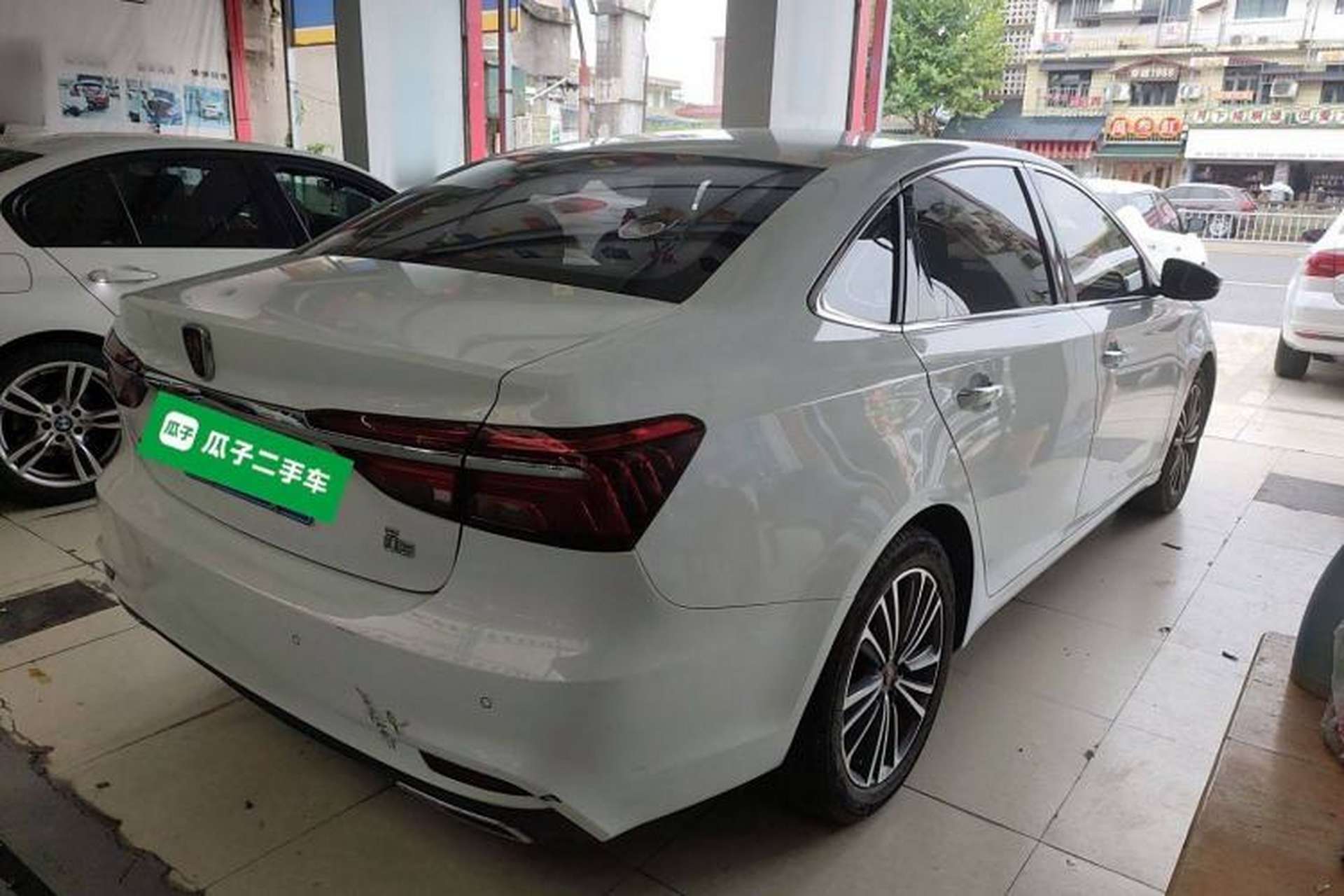 Used Roewe i6 2020 PLUS 1.6L CVT 4G Connected Glory Flagship Edition Exterior 5