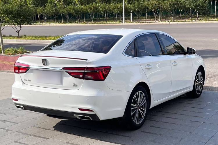 Used Roewe i6 2020 PLUS 1.6L CVT 4G Connected Glory Flagship Edition Exterior 6