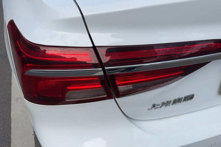 Used Roewe i6 2020 PLUS 1.6L CVT 4G Connected Glory Flagship Edition Exterior 6