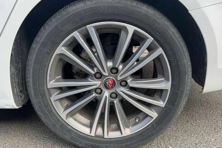 Used Roewe i6 2020 PLUS 1.6L CVT 4G Connected Glory Flagship Edition Exterior 7