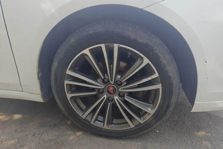 Used Roewe i6 2020 PLUS 1.6L CVT 4G Connected Glory Flagship Edition Exterior 7