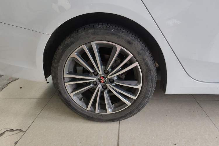 Used Roewe i6 2020 PLUS 1.6L CVT 4G Connected Glory Flagship Edition Exterior 8