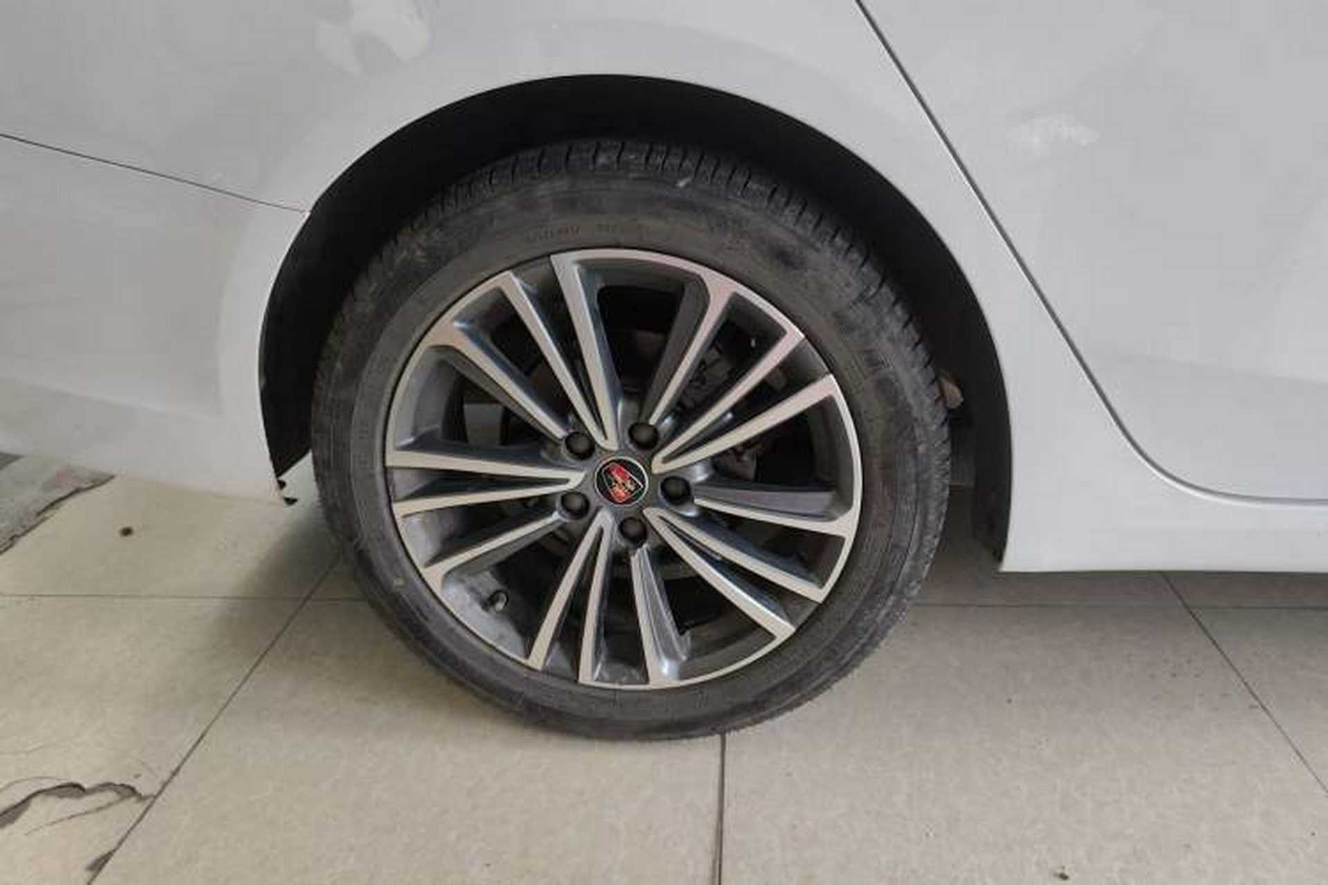 Used Roewe i6 2020 PLUS 1.6L CVT 4G Connected Glory Flagship Edition Exterior 8