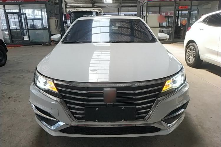 Used Roewe i6 2020 PLUS 1.6L Manual 4G Connect Glory Flagship Edition Front
