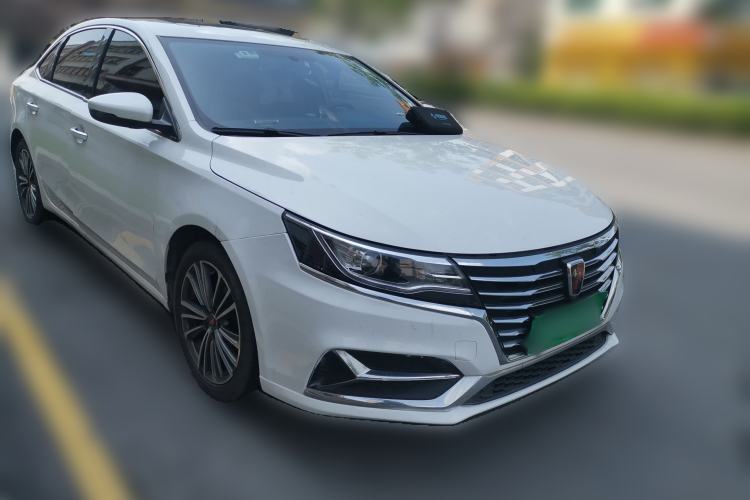 Used Roewe i6 2020 PLUS 1.6L CVT 4G Connected Glory Holographic Edition Front Right 45 Deg