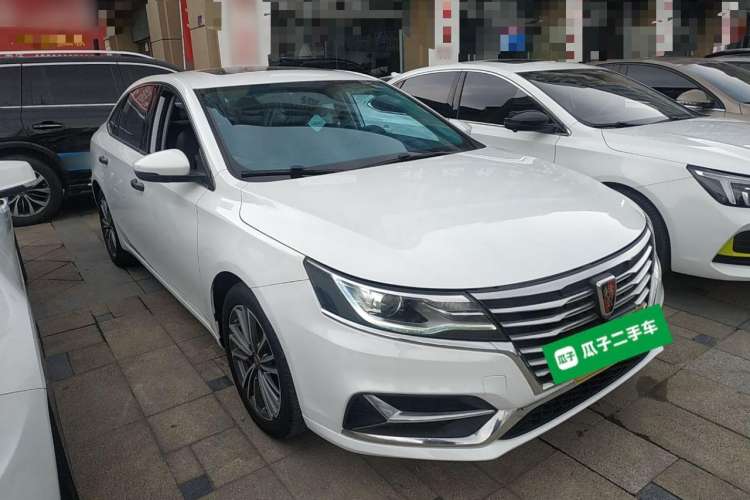 Used Roewe i6 2020 PLUS 1.6L CVT 4G Connected Glory Flagship Edition Front Right 45 Deg