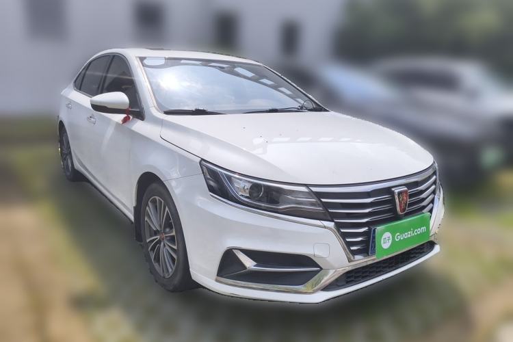 Used Roewe i6 2020 PLUS 1.6L CVT 4G Connected Glory Flagship Edition Front Right 45 Deg