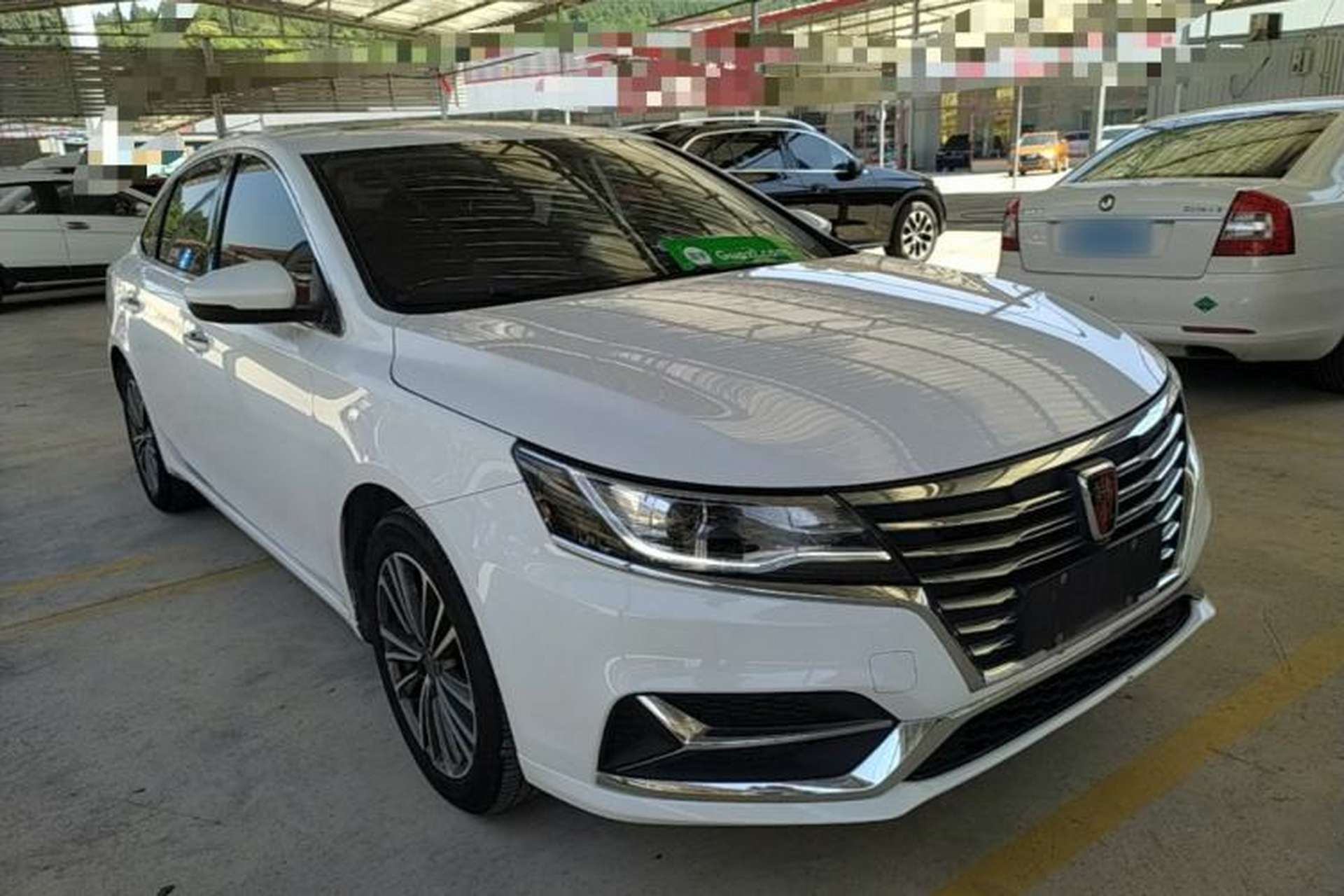 Used Roewe i6 2020 PLUS 1.6L CVT 4G Connected Glory Flagship Edition Front Right 45 Deg