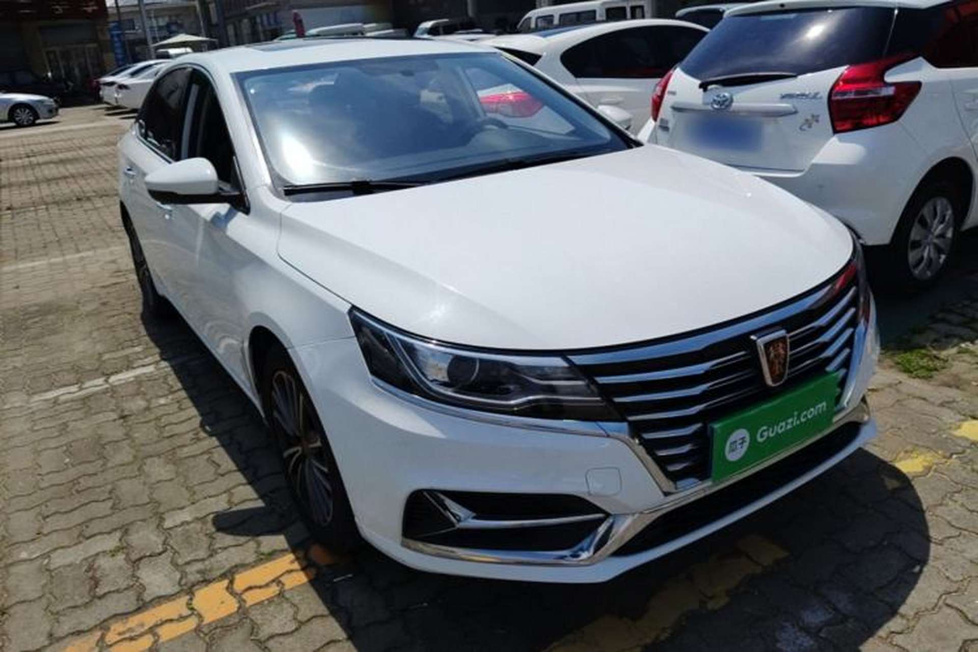 Used Roewe i6 2020 PLUS 1.6L CVT 4G Connected Glory Flagship Edition Front Right 45 Deg