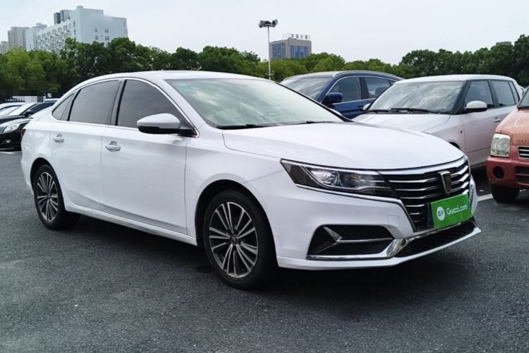 Used Roewe i6 2020 PLUS 1.6L CVT 4G Connected Glory Flagship Edition Front Right 45 Deg