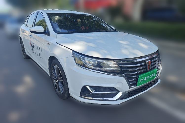 Used Roewe i6 2020 PLUS 1.6L CVT 4G Connected Glory Flagship Edition Front Right 45 Deg