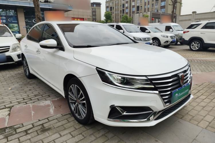 Used Roewe i6 2020 PLUS 1.6L Manual 4G Connect Glory Flagship Edition Front Right 45 Deg