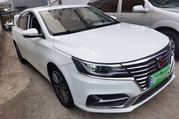 Used Roewe i6 2020 PLUS 1.6L CVT 4G Connected Glory Flagship Edition Front Right 45 Deg