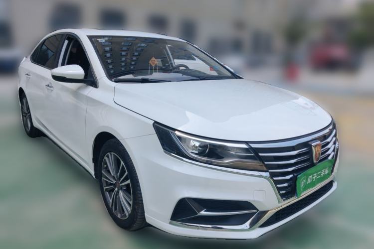 Used Roewe i6 2020 PLUS 1.6L CVT 4G Connected Glory Flagship Edition Front Right 45 Deg