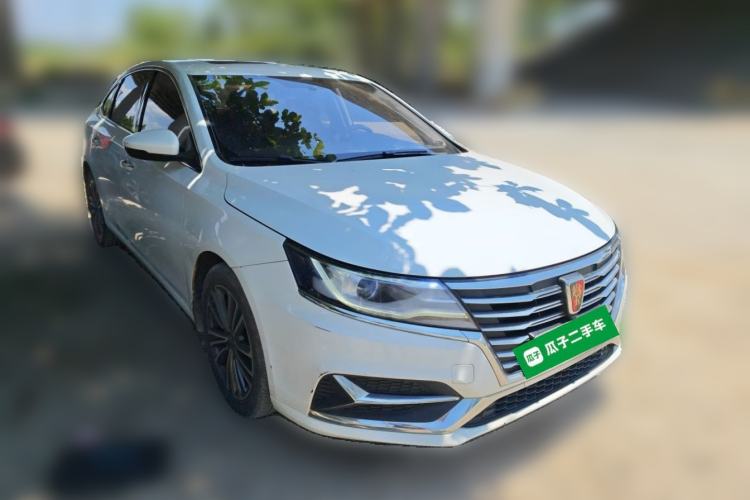 Used Roewe i6 2020 PLUS 1.6L CVT 4G Connected Glory Flagship Edition Front Right 45 Deg