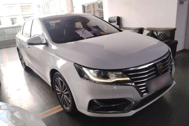 Used Roewe i6 2020 PLUS 1.6L CVT 4G Connected Glory Flagship Edition Front Right 45 Deg