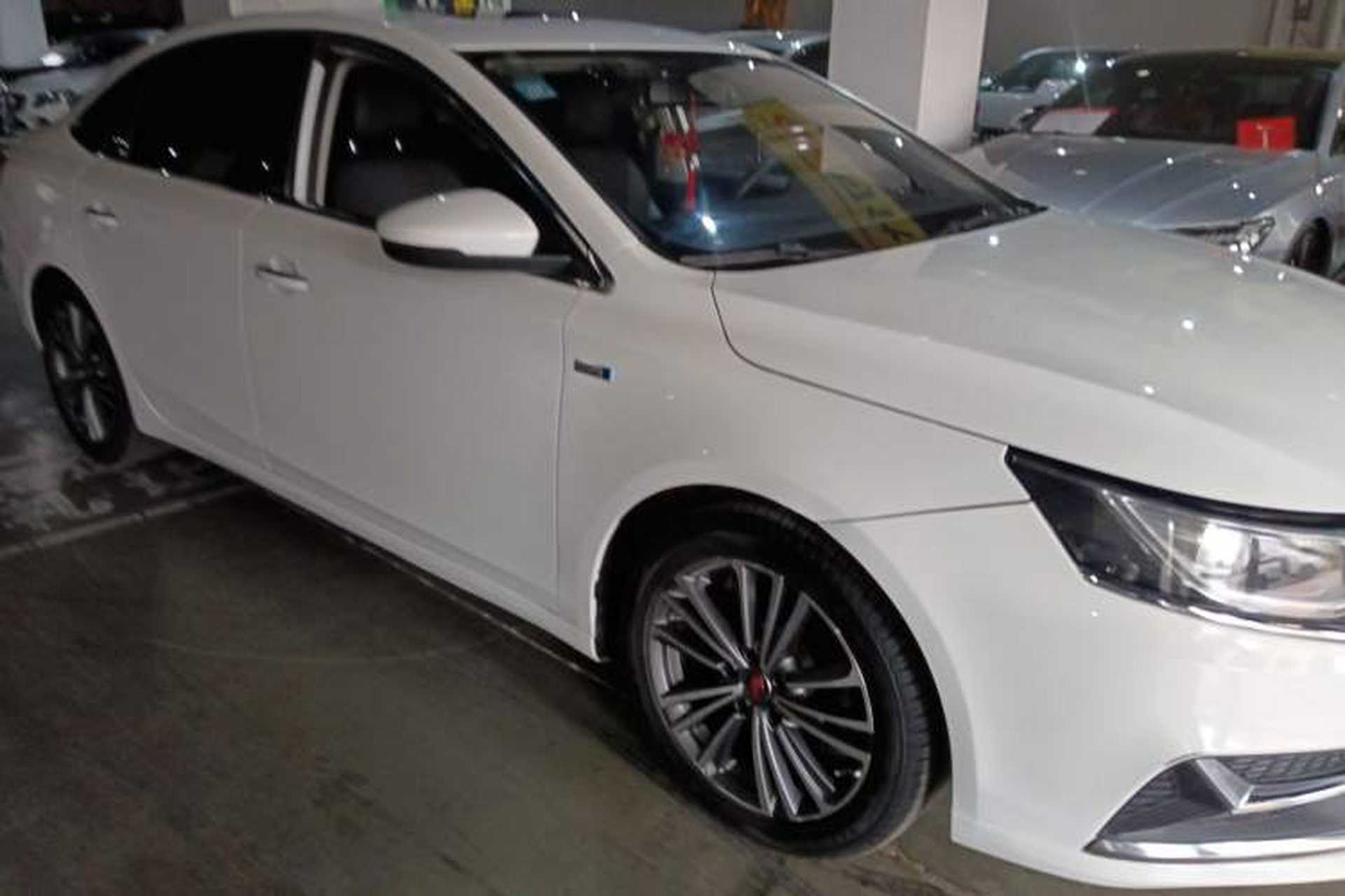 Used Roewe i6 2020 PLUS 1.6L CVT 4G Connected Glory Flagship Edition Front Right 45 Deg