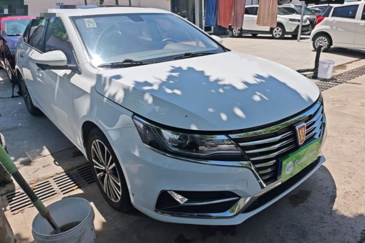 Used Roewe i6 2020 PLUS 1.6L CVT 4G Connected Glory Holographic Edition Front Right 45 Deg