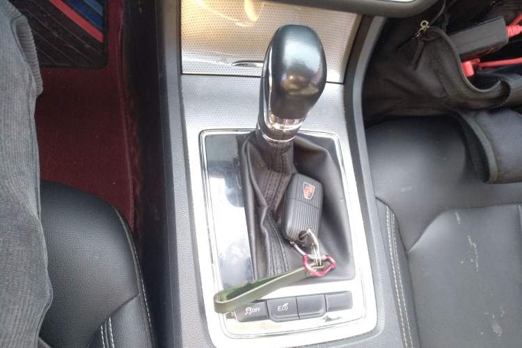 Used Roewe i6 2020 PLUS 1.6L CVT 4G Connected Glory Flagship Edition Gear Lever