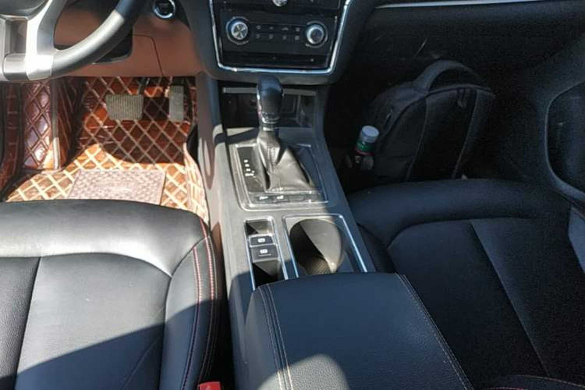 Used Roewe i6 2020 PLUS 1.6L CVT 4G Connected Glory Luxury Edition Gear Lever