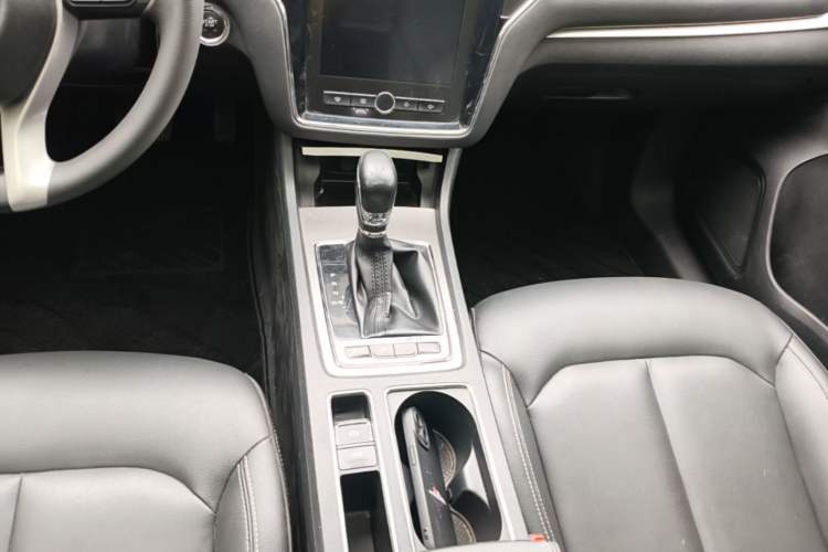 Used Roewe i6 2020 PLUS 1.6L CVT 4G Connected Glory Flagship Edition Gear Lever