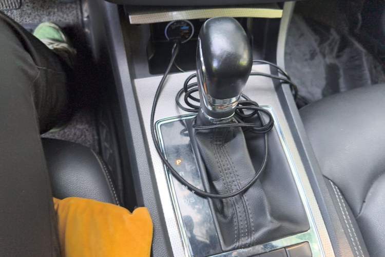 Used Roewe i6 2020 PLUS 1.6L CVT 4G Connected Glory Flagship Edition Gear Lever