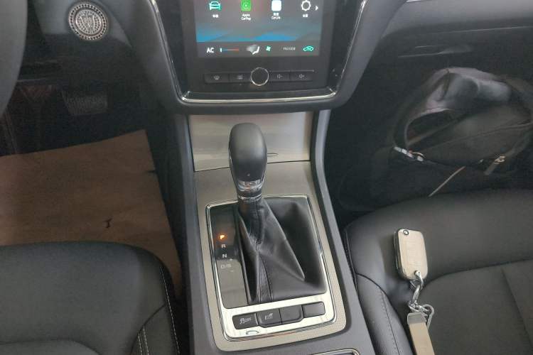 Used Roewe i6 2020 PLUS 1.6L CVT 4G Connected Glory Flagship Edition Gear Lever