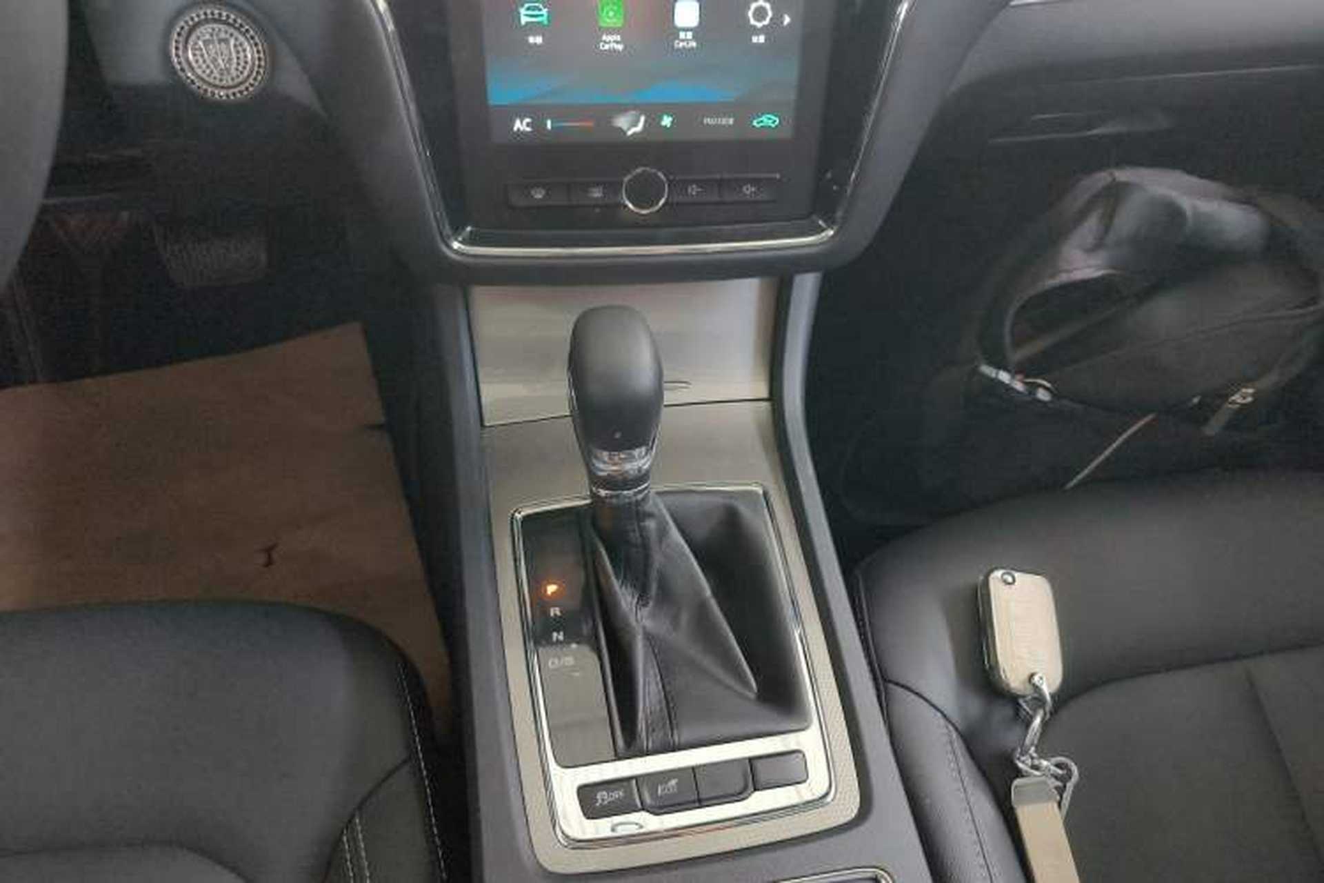 Used Roewe i6 2020 PLUS 1.6L CVT 4G Connected Glory Flagship Edition Gear Lever