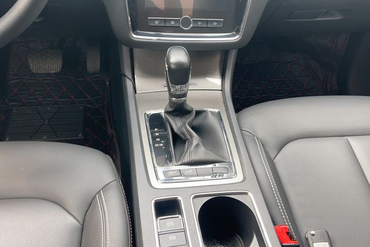 Used Roewe i6 2020 PLUS 1.6L CVT 4G Connected Glory Flagship Edition Gear Lever