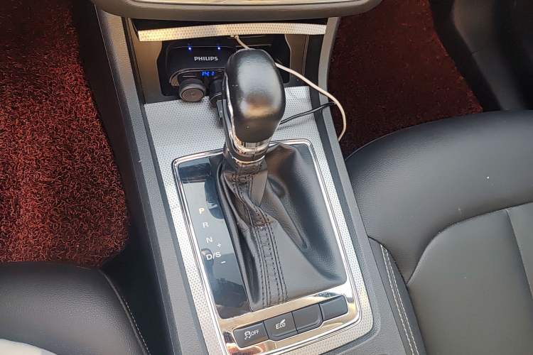 Used Roewe i6 2020 PLUS 20T TST 4G Connected Glory Flagship Edition Gear Lever