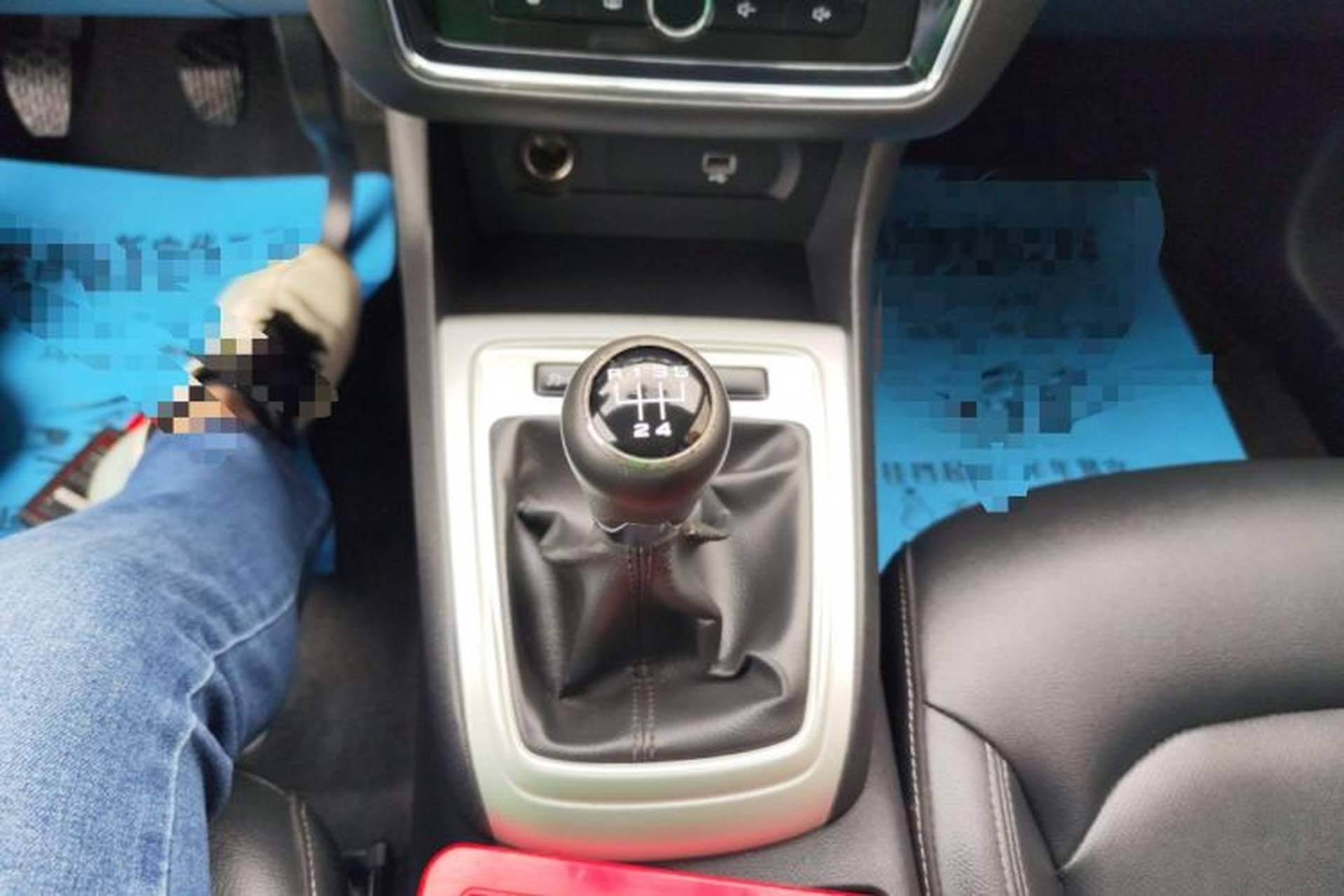 Used Roewe i6 2020 PLUS 1.6L Manual 4G Connect Glory Flagship Edition Gear Lever