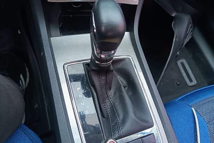 Used Roewe i6 2020 PLUS 1.6L CVT 4G Connected Glory Flagship Edition Gear Lever