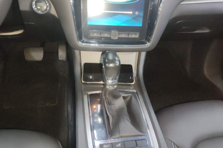 Used Roewe i6 2020 PLUS 1.6L CVT 4G Connected Glory Flagship Edition Gear Lever