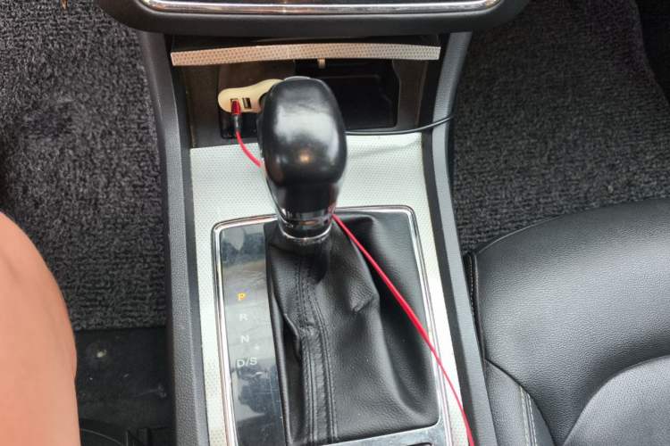 Used Roewe i6 2020 PLUS 1.6L CVT 4G Connected Glory Flagship Edition Gear Lever
