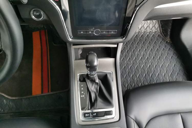 Used Roewe i6 2020 PLUS 1.6L CVT 4G Connected Glory Flagship Edition Gear Lever
