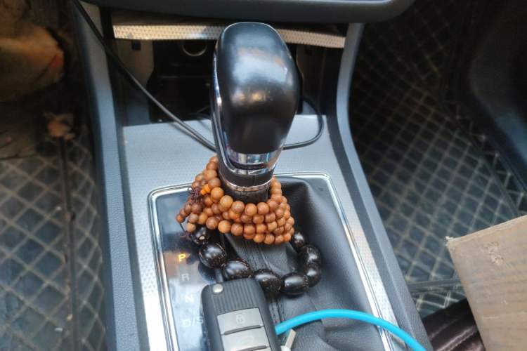 Used Roewe i6 2020 PLUS 1.6L CVT 4G Connected Glory Flagship Edition Gear Lever