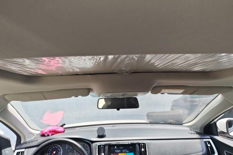 Used Roewe i6 2020 PLUS 1.6L CVT 4G Connected Glory Flagship Edition Headliner