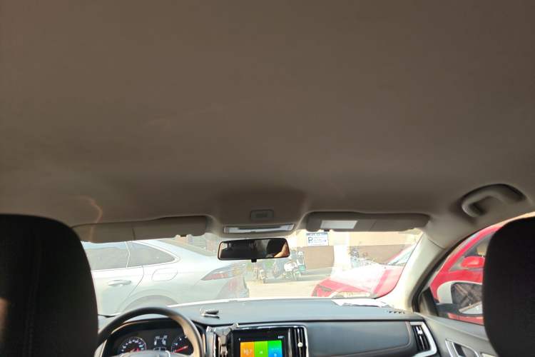 Used Roewe i6 2020 PLUS 1.6L CVT 4G Connected Glory Luxury Edition Headliner
