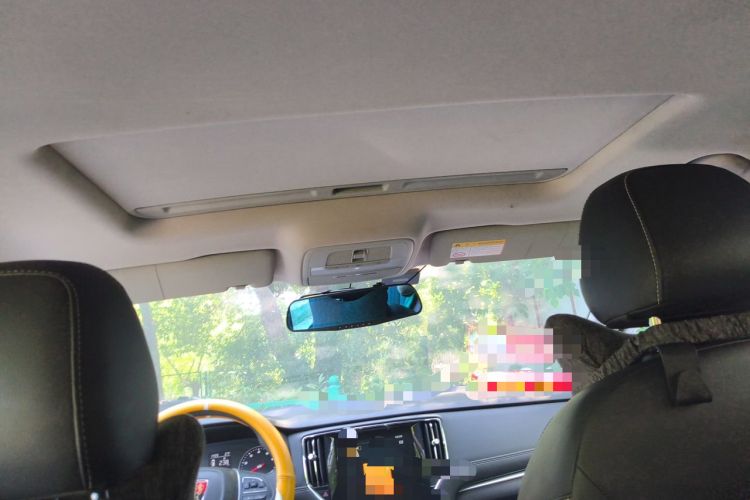 Used Roewe i6 2020 PLUS 1.6L CVT 4G Connected Glory Flagship Edition Headliner