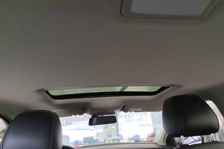Used Roewe i6 2020 PLUS 1.6L CVT 4G Connected Glory Flagship Edition Headliner