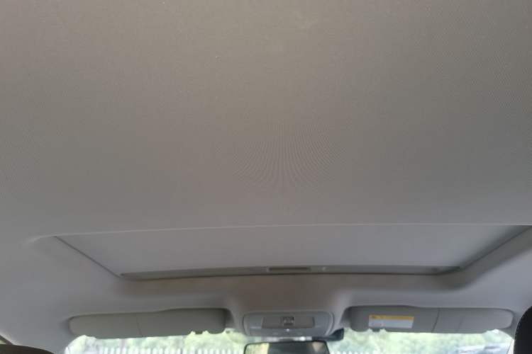 Used Roewe i6 2020 PLUS 1.6L CVT 4G Connected Glory Flagship Edition Headliner