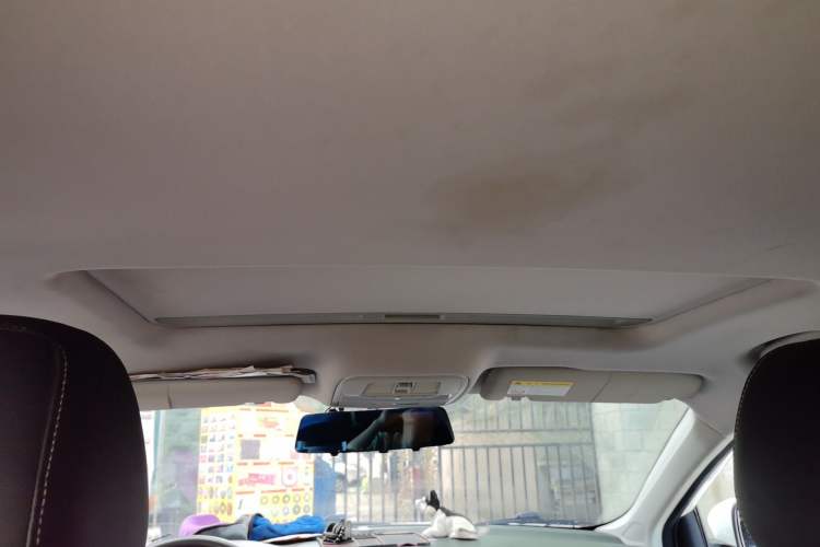 Used Roewe i6 2020 PLUS 1.6L CVT 4G Connected Glory Holographic Edition Headliner