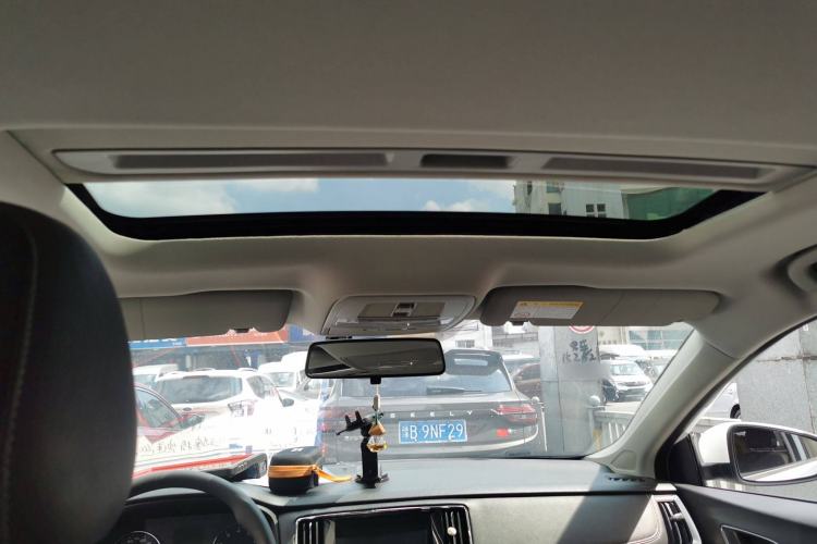 Used Roewe i6 2020 PLUS 1.6L CVT 4G Connected Glory Flagship Edition Headliner