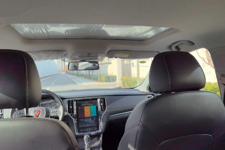 Used Roewe i6 2020 PLUS 1.6L CVT 4G Connected Glory Flagship Edition Headliner