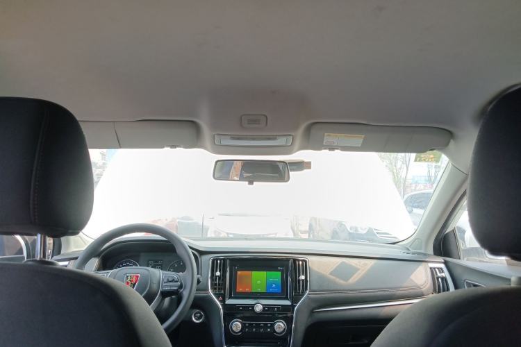 Used Roewe i6 2020 PLUS 1.6L Manual 4G Connect Glory Luxury Edition Headliner