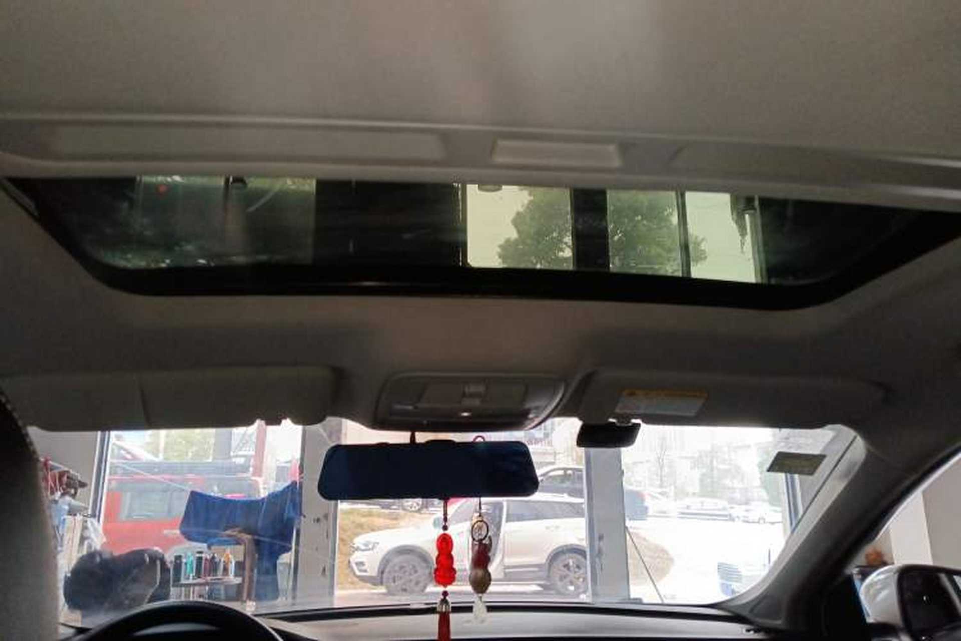 Used Roewe i6 2020 PLUS 1.6L CVT 4G Connected Glory Flagship Edition Headliner