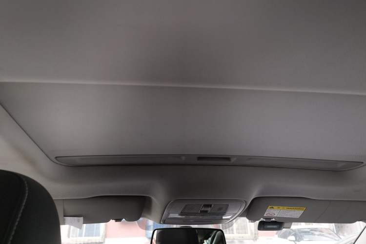 Used Roewe i6 2020 PLUS 1.6L CVT 4G Connected Glory Flagship Edition Headliner