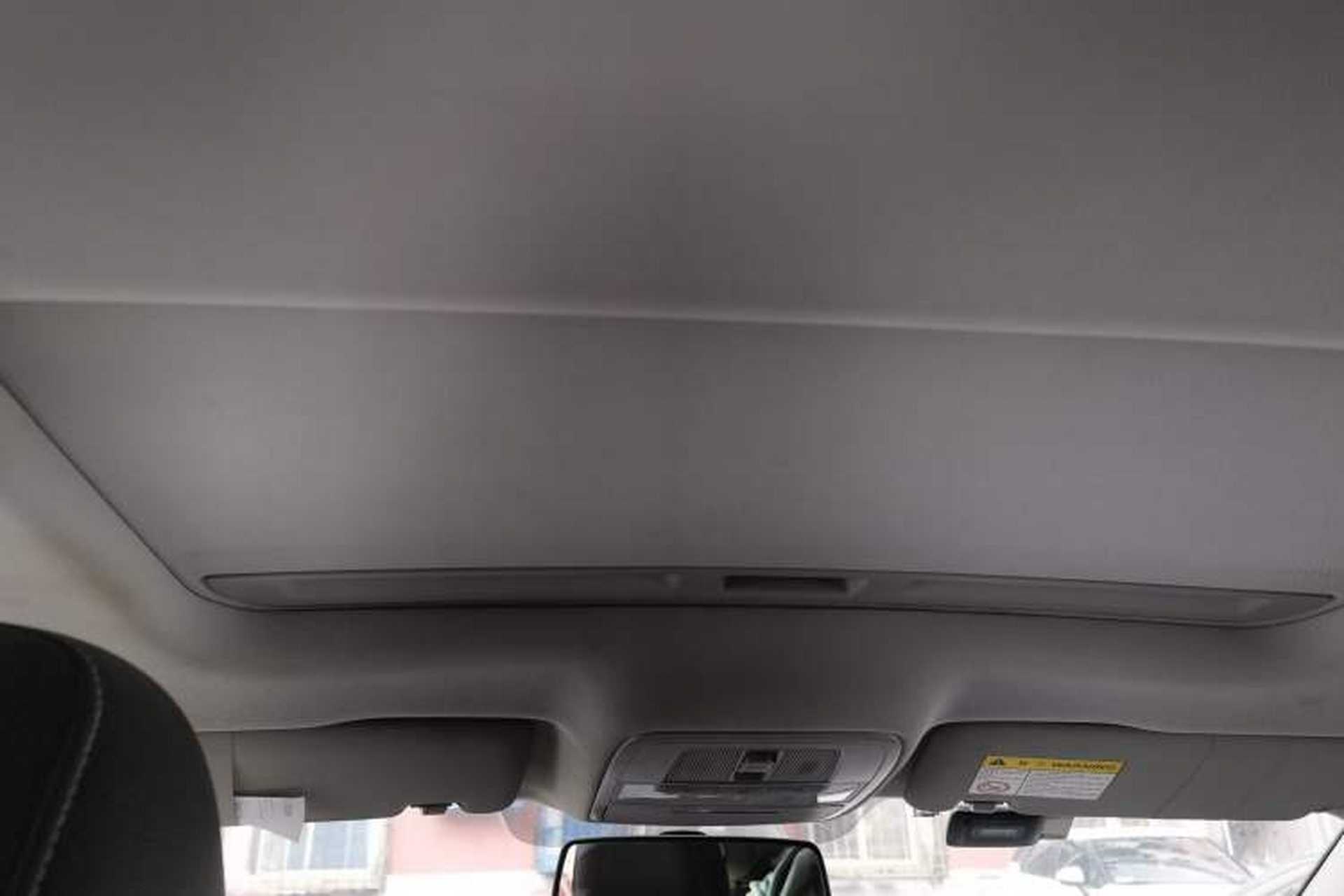 Used Roewe i6 2020 PLUS 1.6L CVT 4G Connected Glory Flagship Edition Headliner
