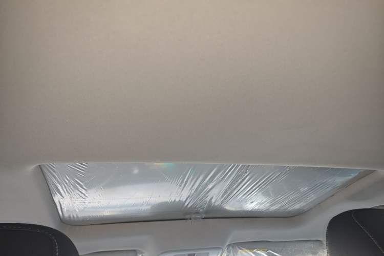 Used Roewe i6 2020 PLUS 1.6L CVT 4G Connected Glory Flagship Edition Headliner